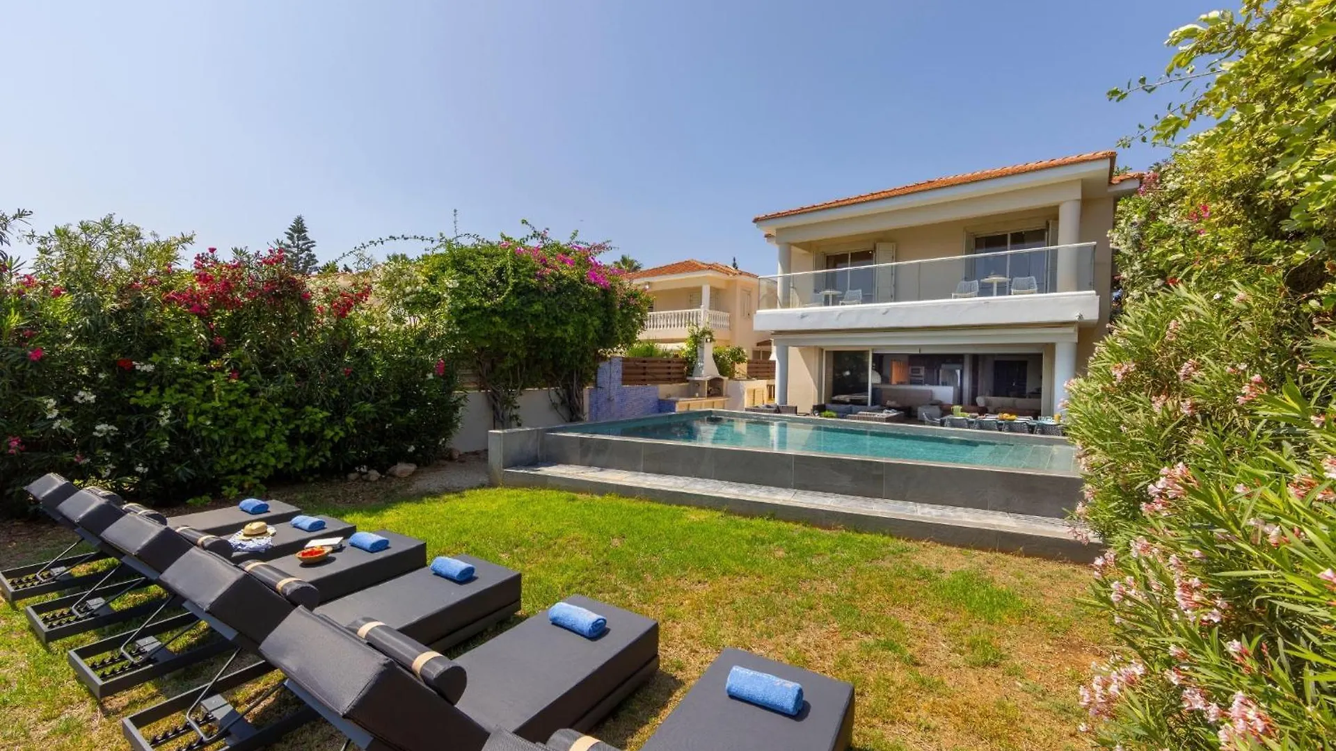 Villa Adalia Protaras 0*,