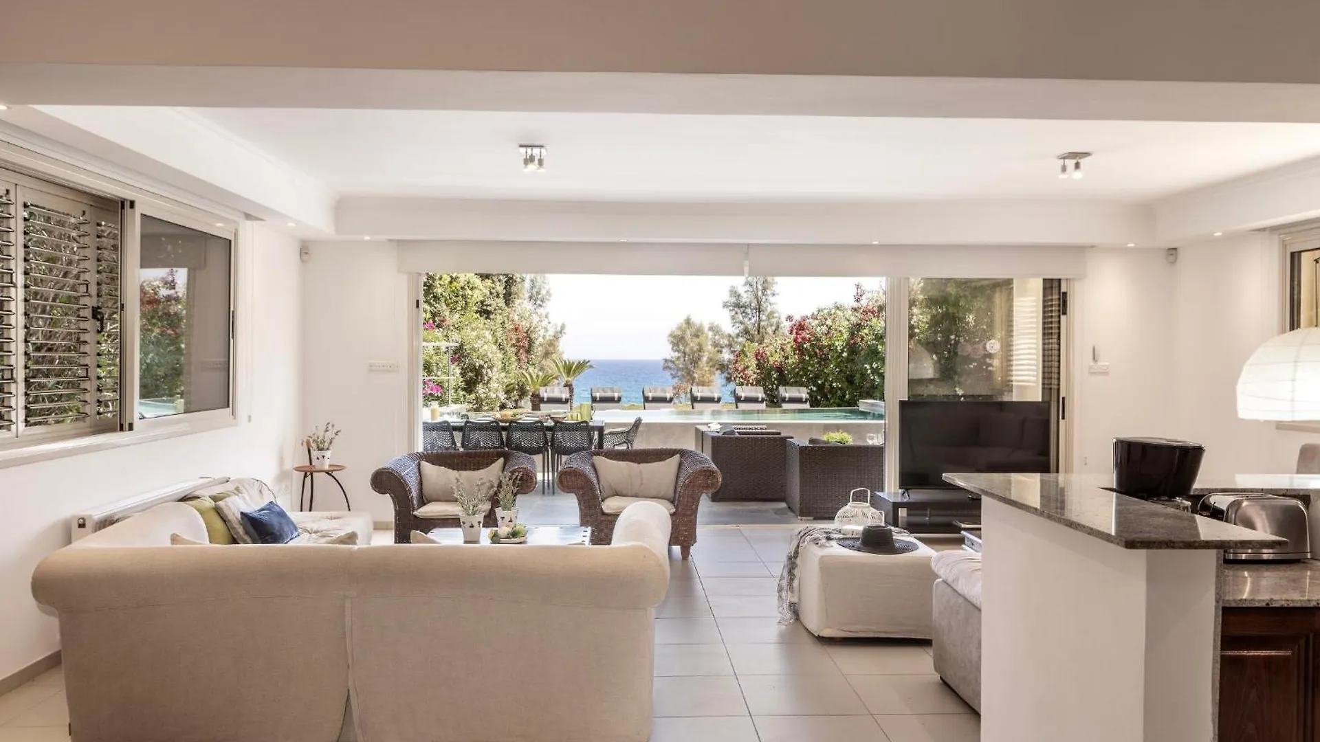 Villa Adalia Protaras 0*,